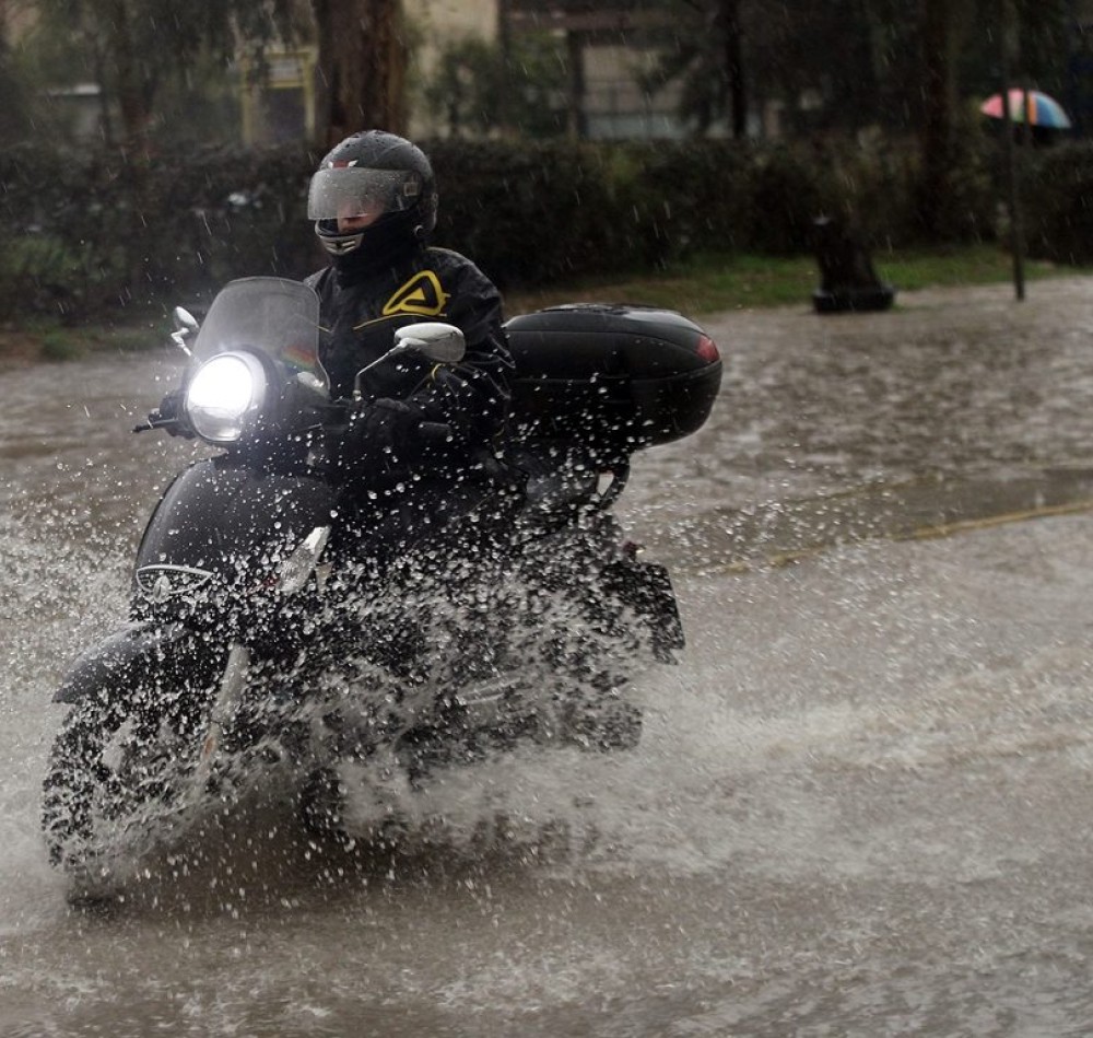 Χαλάει ο καιρός από το βράδυ &#8211; Έρχονται βροχές και καταιγίδες