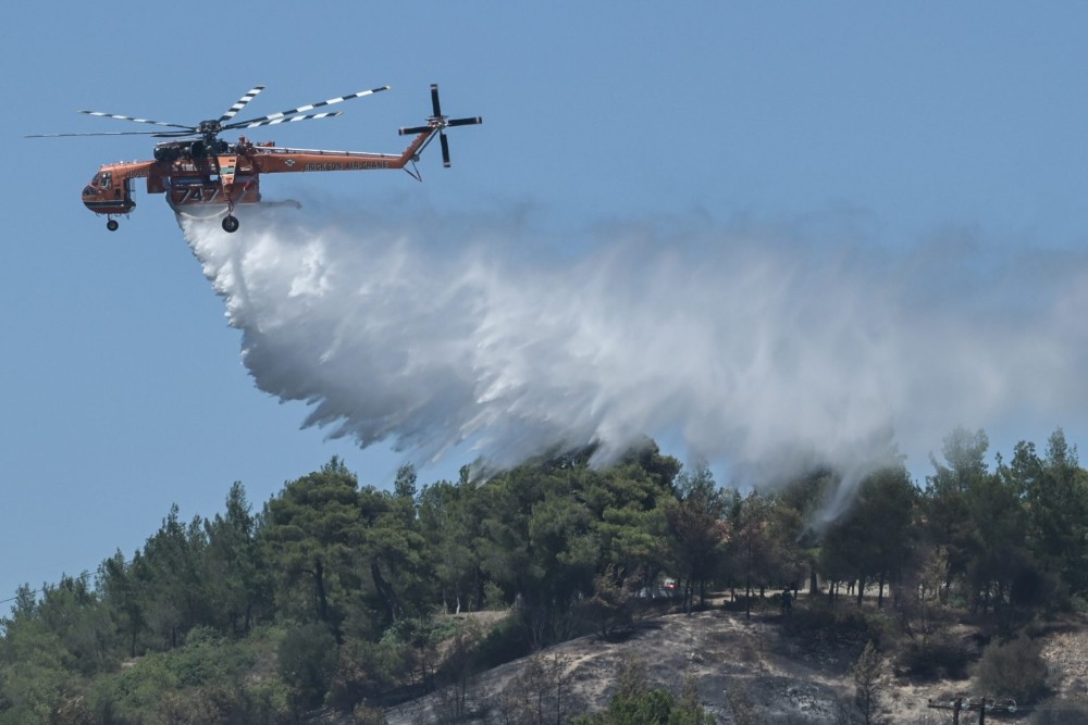 Η φωτιά απειλεί την Ιτέα- Απομακρύνονται οι κάτοικοι