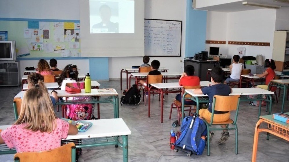 Πότε χτυπά το τελευταίο κουδούνι στα σχολεία για εκλογές και πότε για καλοκαίρι